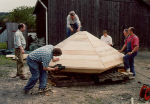Holzverkleidung komplettieren